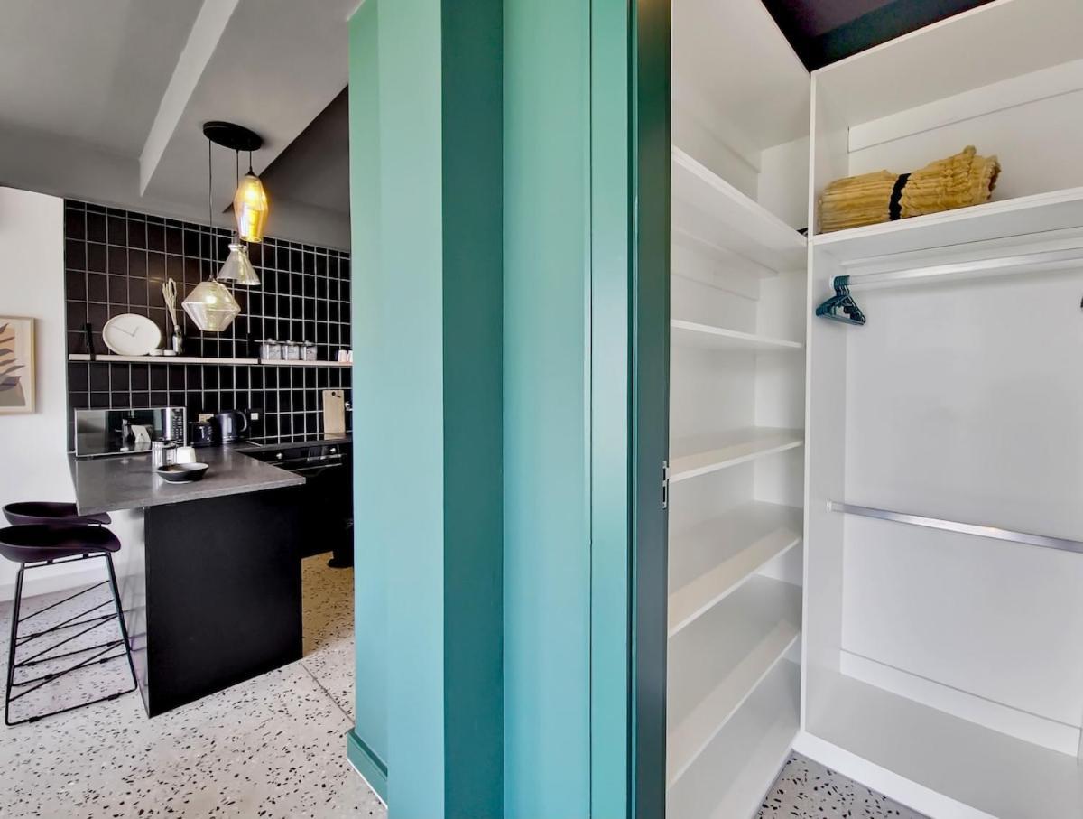 Apartment 9th Floor Modern, Elegant In Pool Cape Town